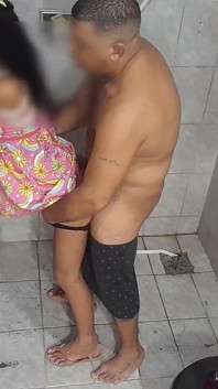 Stepdaughter with a Beautiful and Large Butt Thanks Her Stepdad for the New 100% Anal Dress