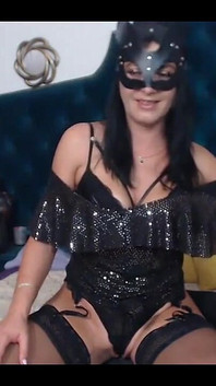 喂我，爸爸你能说不吗？