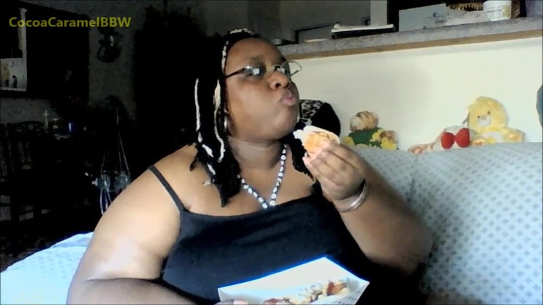 Goddess Cocoa's Switch Palace: Mmmm hot dogs