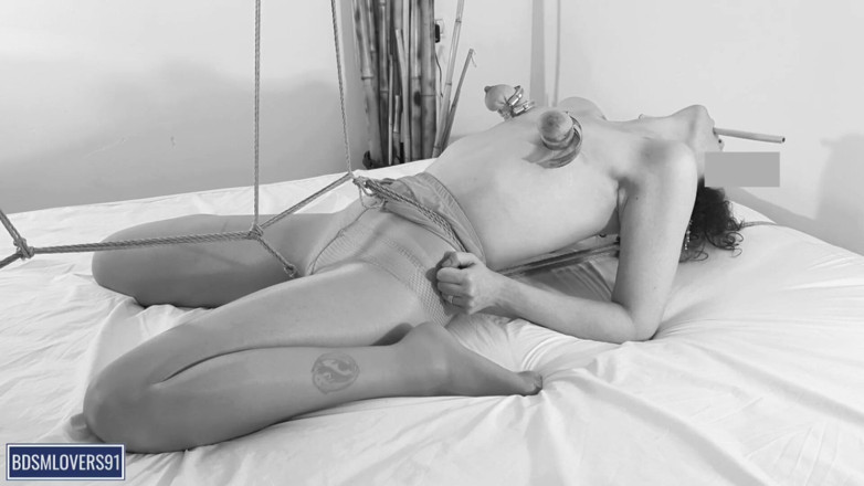 Bdsmlovers91: Titten unter druck: hoffnungsloser kampf