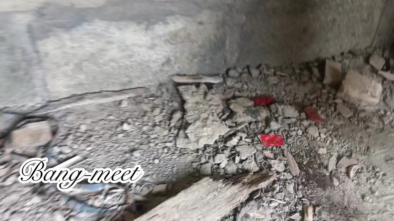 Bang-meet: 我在我未建成的建筑里遇到了一个陌生人