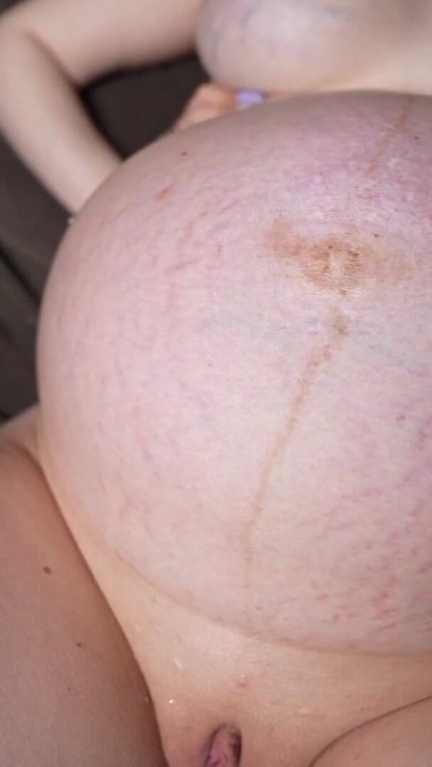 Belly Movements (Kira Loster) Belly Movements (Kira Loster)