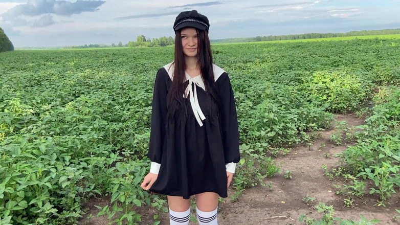 Julia Say Yes: POV Stepsister Plays with My Dick and I Cum in...
