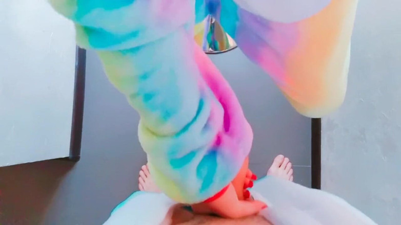 Taboo Room: 義理の妹は、必要なときに彼女の体に触れさせてくれます