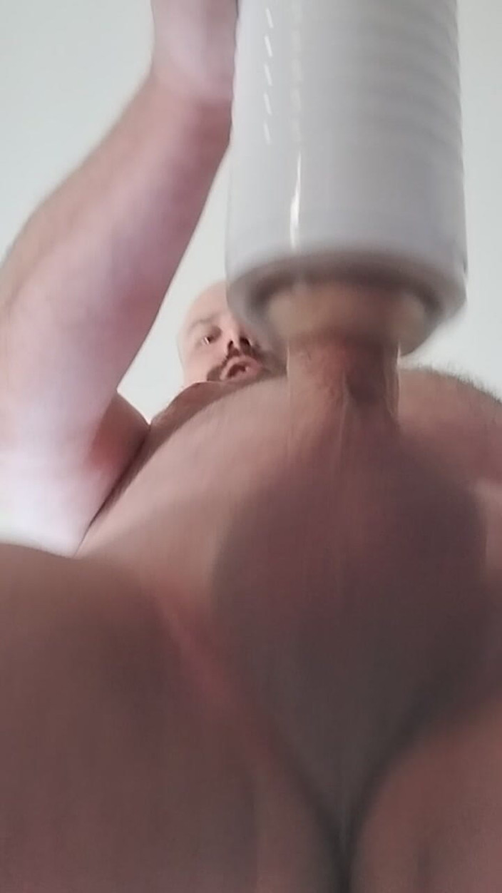 Spongebob1986: Masturbator