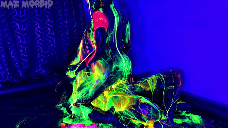 KinkyFemdomTV: Uv mokra i niechlujna maska gimpy gas zabawa z Patricią