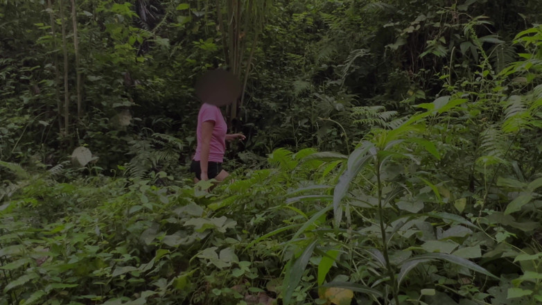 StaccyPh: Cewek pinay dientot di sungai