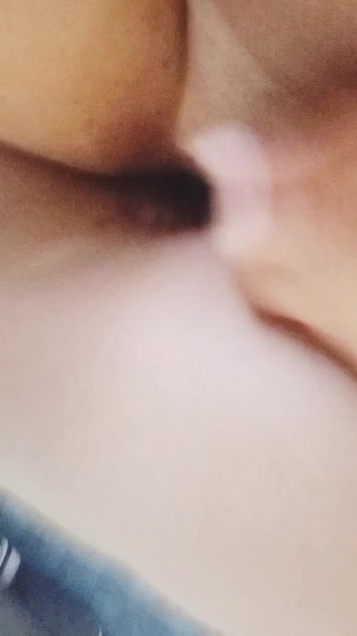 Me and my new slut: 여친과 섹스하는 슈퍼 신음, 내 흑인 자지를 즐기는 그녀