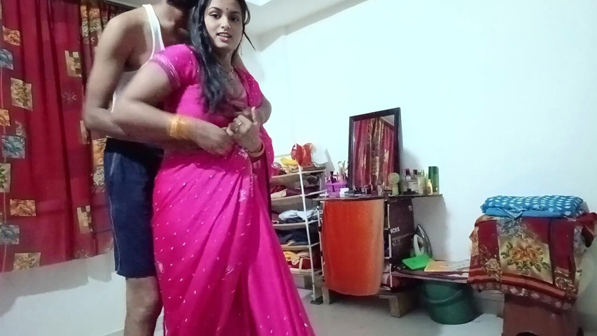 Brother-in-law Fucked Sister-in-law in Desi Style (Riyagueen)