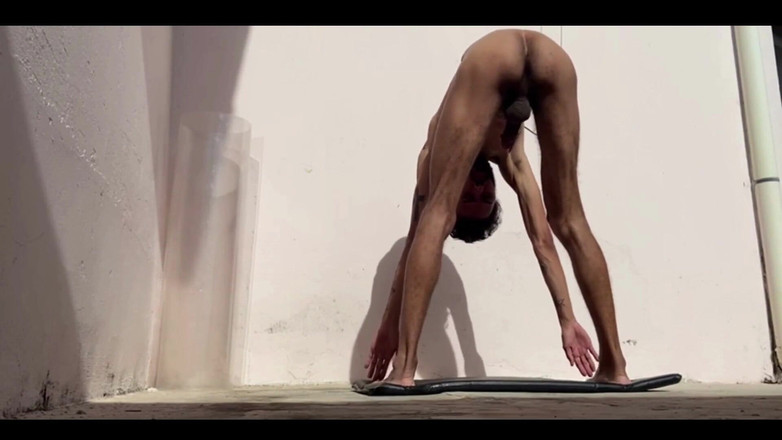 arabeputo: Regangan di pagi yang teruja.