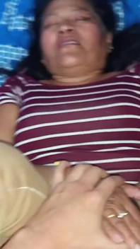 Tengo sexo con mi suegra a diario, esta zorra se volvió adicta a mí, su esposo no la satisface
