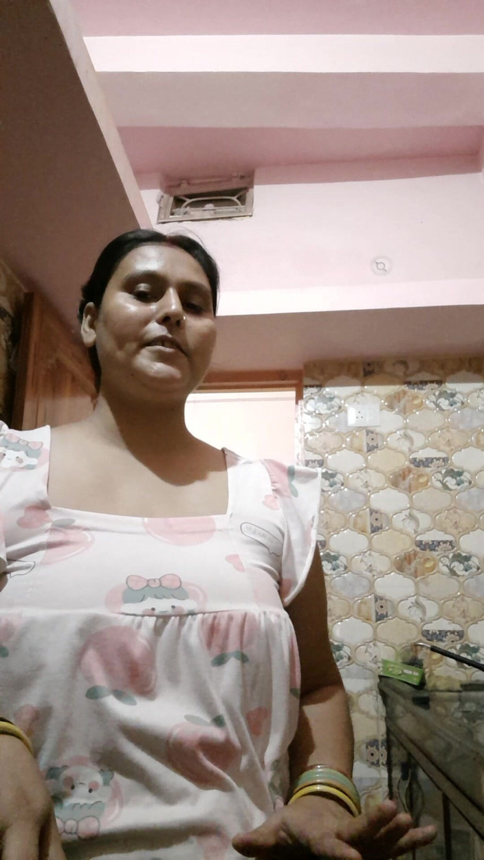 Puja555: Desi Bhabhi vaří