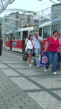 Moje sexy nadržená přítelkyně má ráda její sexy chlupatou kundičku ošukanou mým velkým ptákem venku a v lese