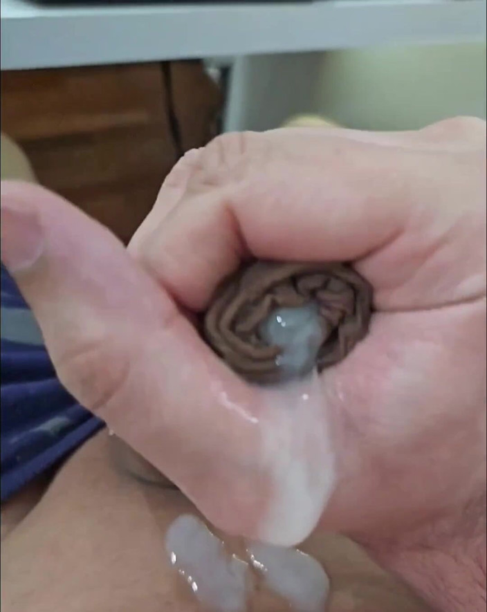 Lkdick8: Kompilasi crot sperma (pov)