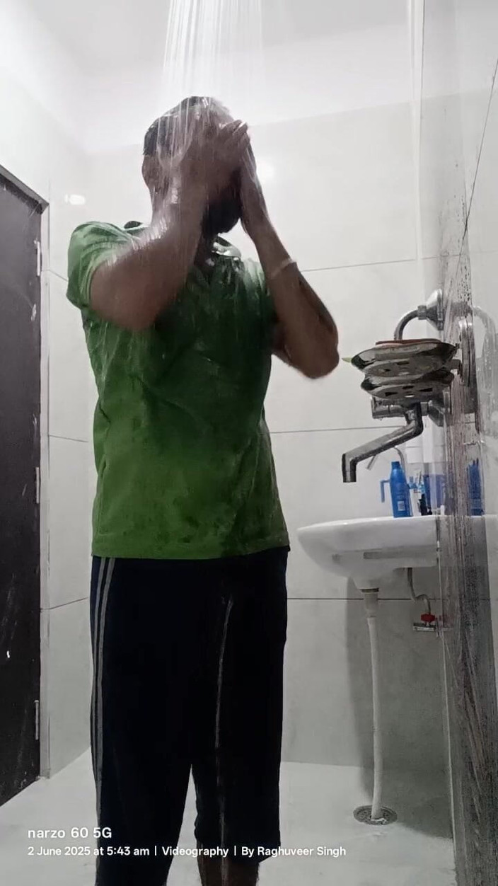 Rajasthani-old-lover: インドのデシ・チャチャはセックスを楽しむ