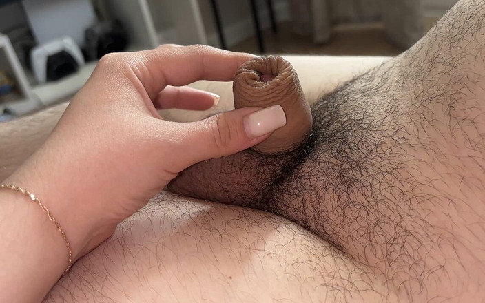 Nviz: Vernedering van een microscopische penis