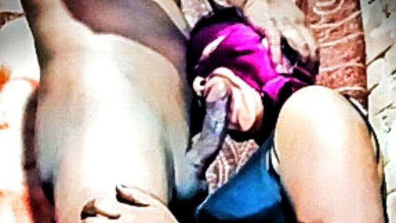 Full injoy: Schoonzus likte van zwager.