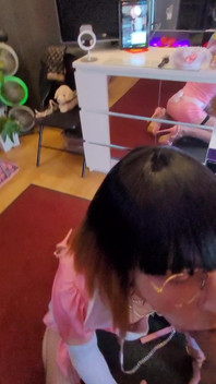 Femmes De Menage, Soumise a Genoux Pour Tailler Une Bonne Pipe. (14nov24) Vanessabitchx Parischiennetrvprod91