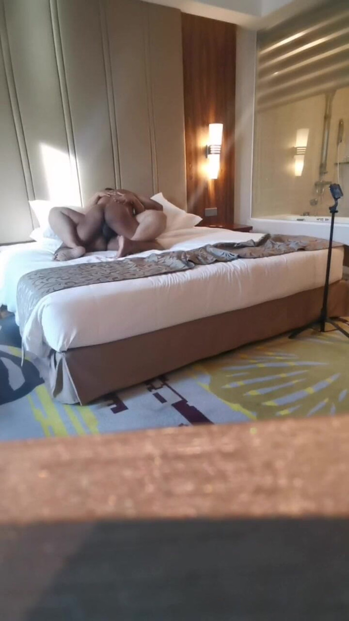 Goldwife69xxx: पति और पत्नी