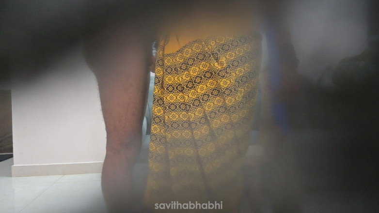 savithabhabhi: नौकरानी Joya begum मकान मालिक के साथ सेक्स कर रही है