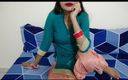 Saara Bhabhi: Desi Devar Bhabhi genießt im Schlafzimmer Romantik mit einem heißen...