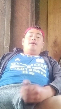 Sevimli pinoy tombul mastürbasyon yapıyor