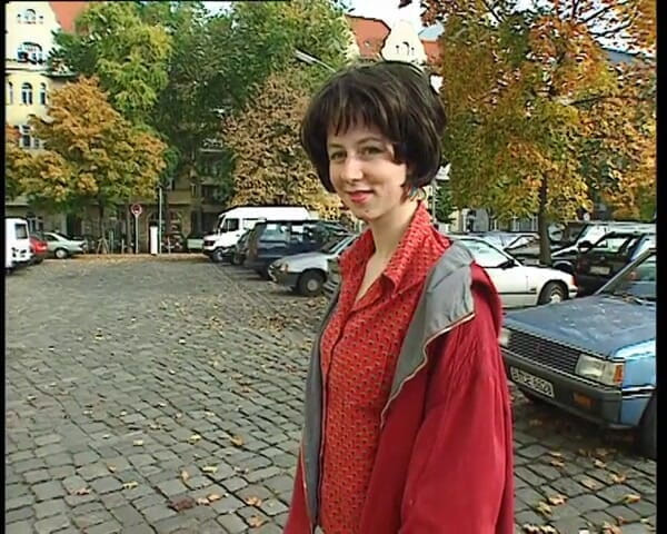 YOUR FIRST PORN: Zeer harige Martina toont zichzelf intiem zachte clip