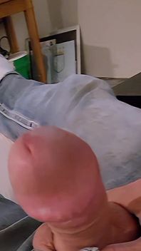 Büyük yarak büyük bir boşalma için büyüyor