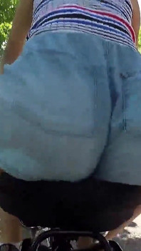 Sexydea culona su Tour
