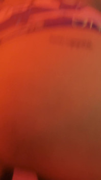 Deixe-me sentar naquele pau grosso que eu quero sentir tudo dentro