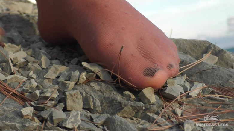Mistress Legs: Jeans feet teasing in worned nylon socks outdoor