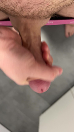 Mrcumshotboy: 我的晨木