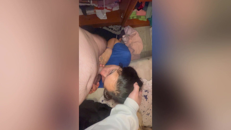 Ionut899: Пасынок С Вожделением Сосет Мой Член