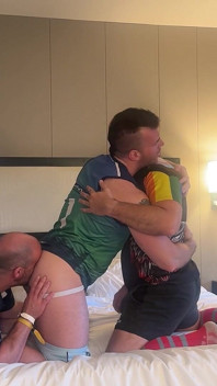 Rugby chơi ba người