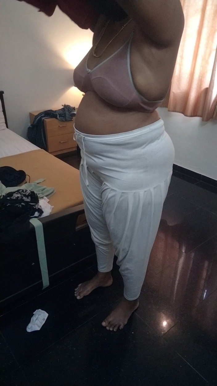 Tamil lesbian: Prepare for Cuckold Shoot