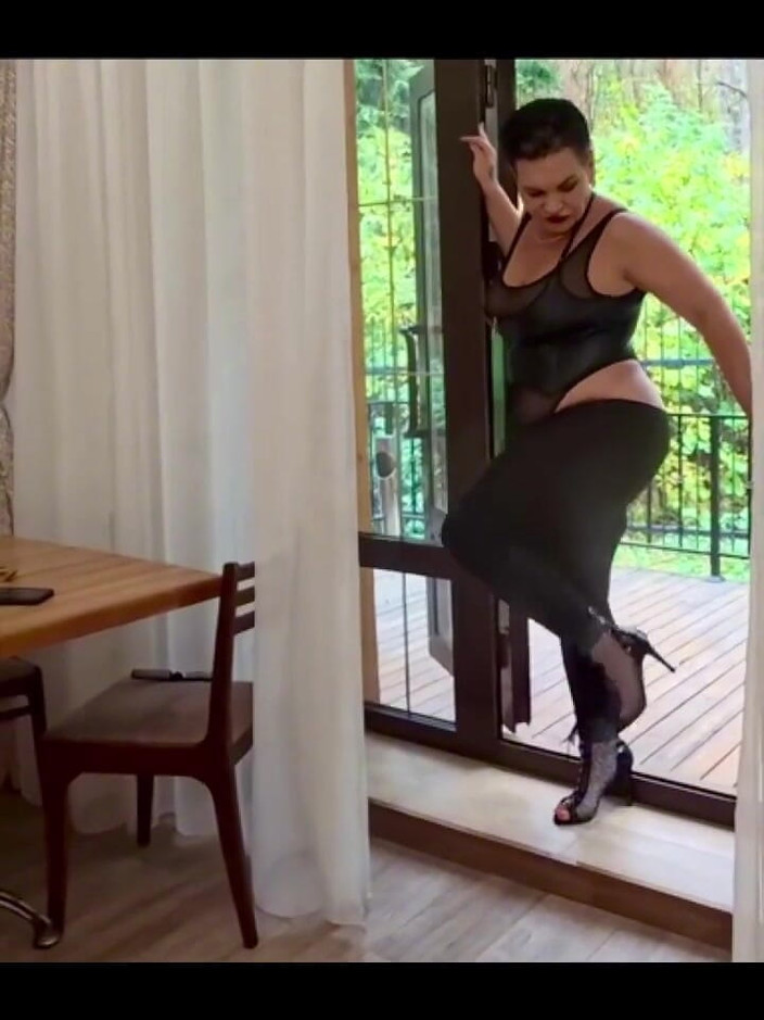 KarmenMilf: Un nuovo video sarà pubblicato presto