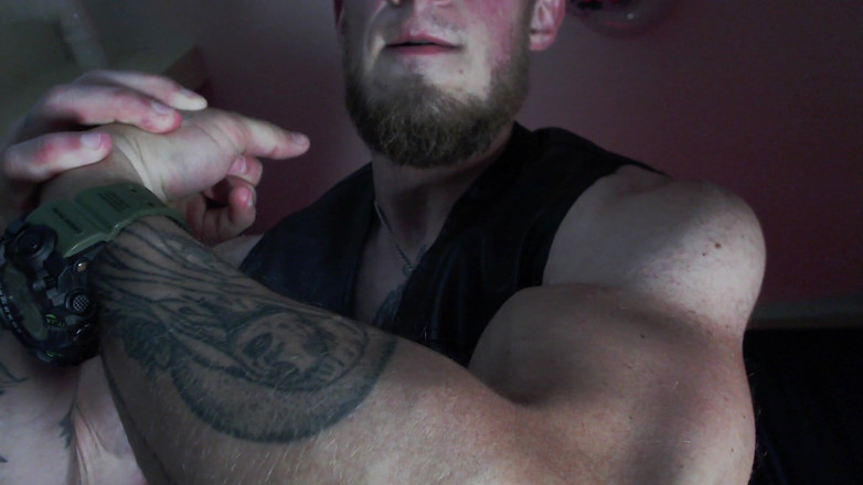 Hunky time: Muscle Worship - Biceps