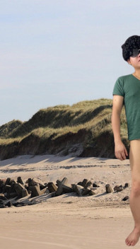 Hubená Namákací Eskapáda Přivedla Dva Sexy Chlapy Do Světa Sání Ptáka a Šukání Zadku