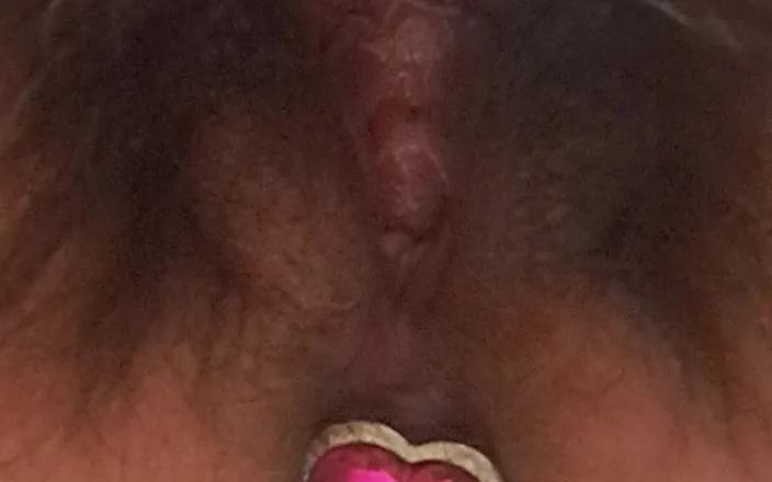 Mommy big hairy pussy: Butt Plug Bottom View