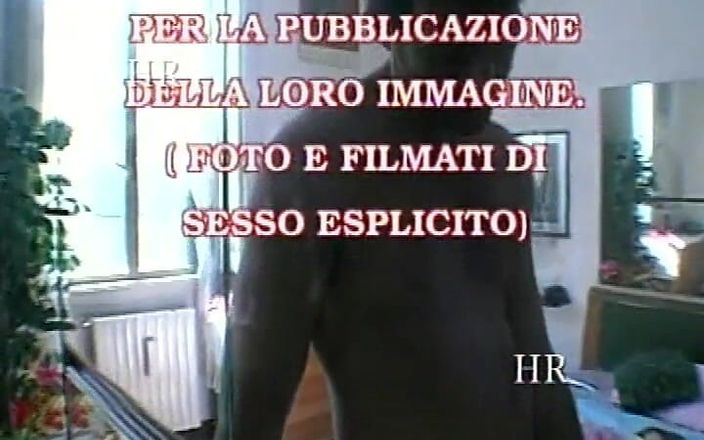 Italian swingers LTG: Porno amateur inédit avec des femmes au foyer des années 90...