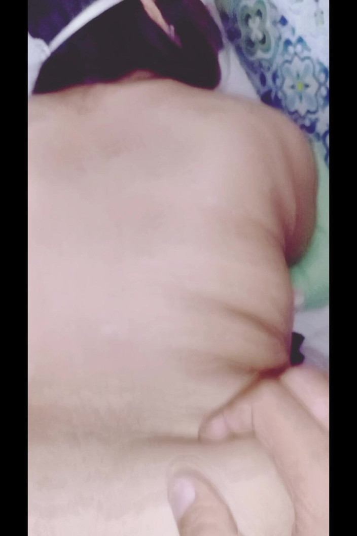 Sex bird: सौतेले भाई ने सौतेली बहन को पोर्न देखते हुए पकड़ा और फिर उसकी जोरदार चुदाई की