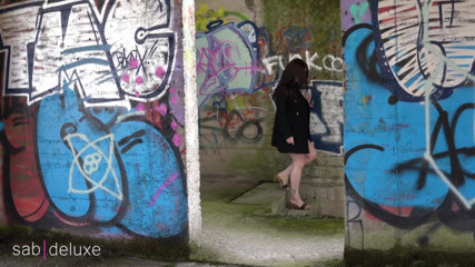 Sabdeluxe: Outdoor blowjob with heels