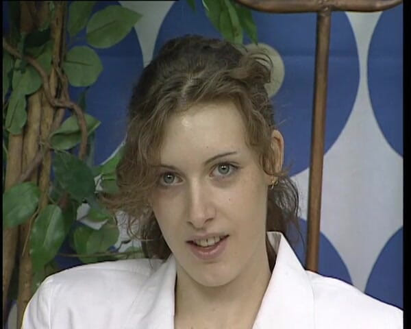 YOUR FIRST PORN: Steffi - amatoare ejaculează la Orgasmus Des Monats