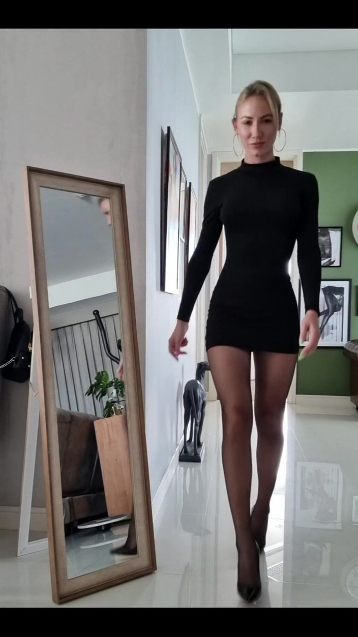 Angel The Dreamgirl: Catwalk