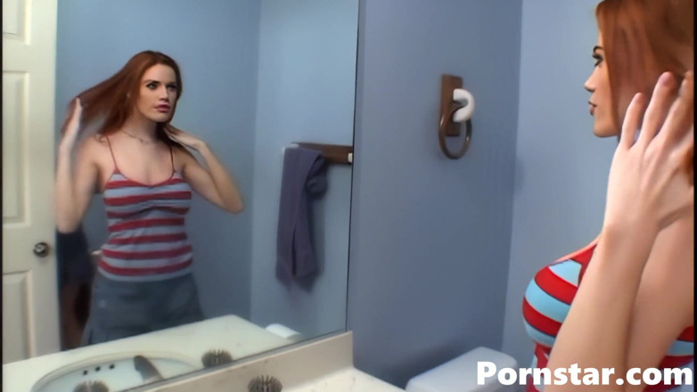 Pornstars: Sexy Starlet Roxetta je ošukaná dvěma ptáky