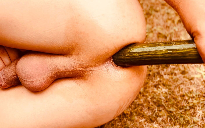 Bad Guy from 80s: Возьми огурец, когда ты возбужден!