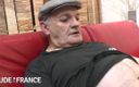 La France a Poil: Horny brunette fucks old man in waiting room