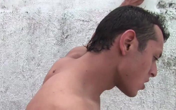 Latino Boys Studio: Pisciare bollente con dei caldi ragazzi colombiani