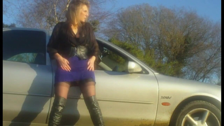 Movies by Louise: Fucked thru the drivers window