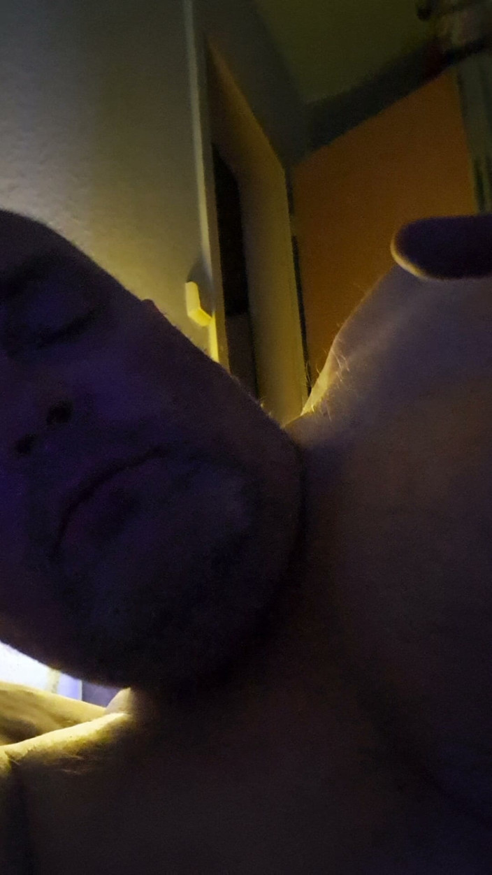 Fickspecht: No Night's Rest for the Bitch